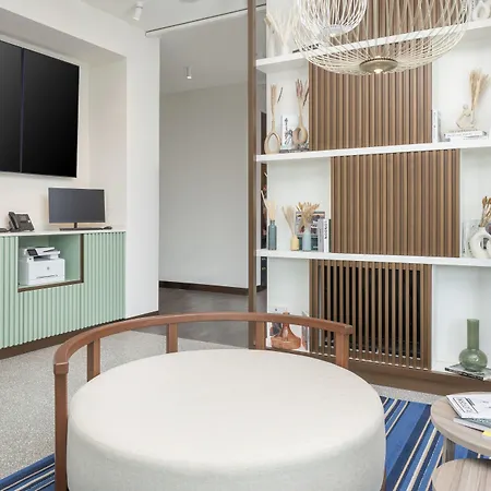 Hotel Courtyard By Marriott Linate 4*