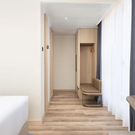 Courtyard By Marriott Linate 4*