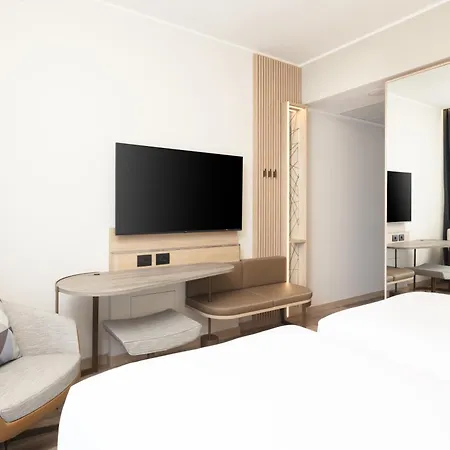 Courtyard By Marriott Linate Hotel 4*