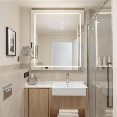 Courtyard By Marriott Linate 4* Milan
