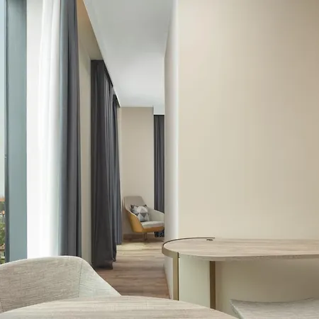 Courtyard By Marriott Linate Hotel