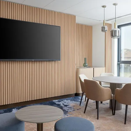 Courtyard By Marriott Linate Hotel 4*