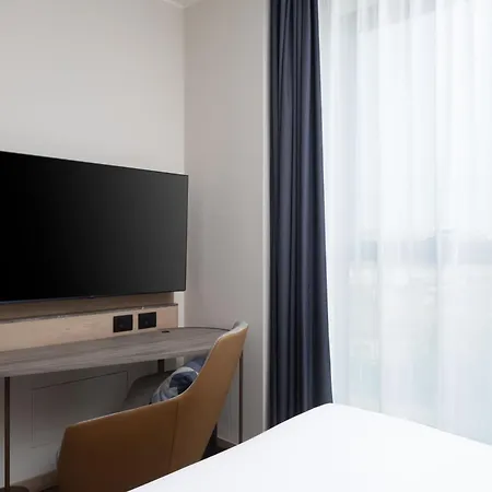Courtyard By Marriott Linate Hotel Milan