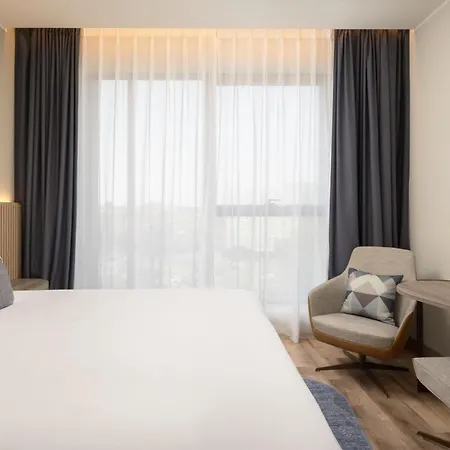 Courtyard By Marriott Linate Hotel 4*