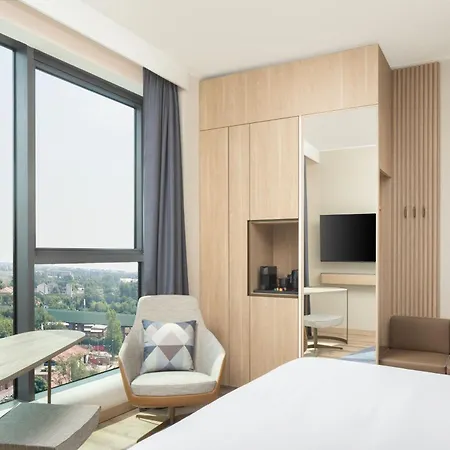 Courtyard By Marriott Linate Hotel 4*