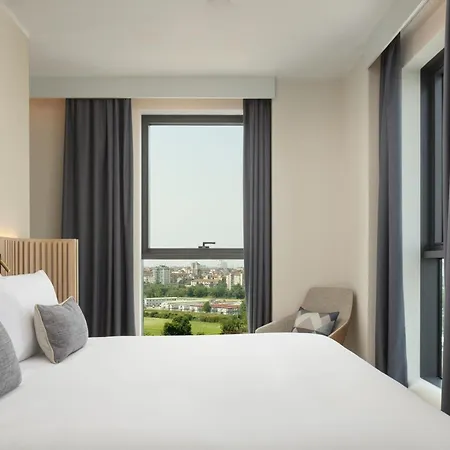 Hotel Courtyard By Marriott Linate 4*