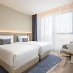 מלון Courtyard By Marriott Linate 4*
