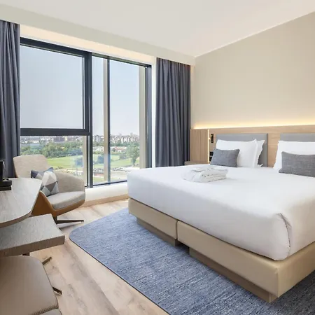 Courtyard By Marriott Linate Hotell 4*